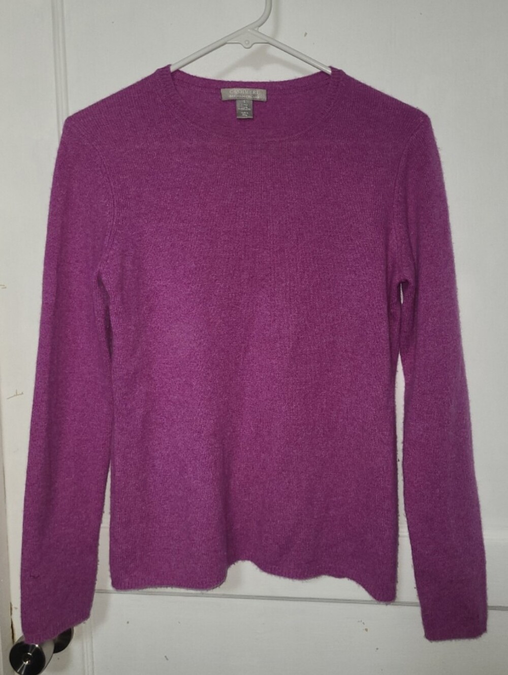 Charter Club Crewneck Fuscia Cashmere sweater Small